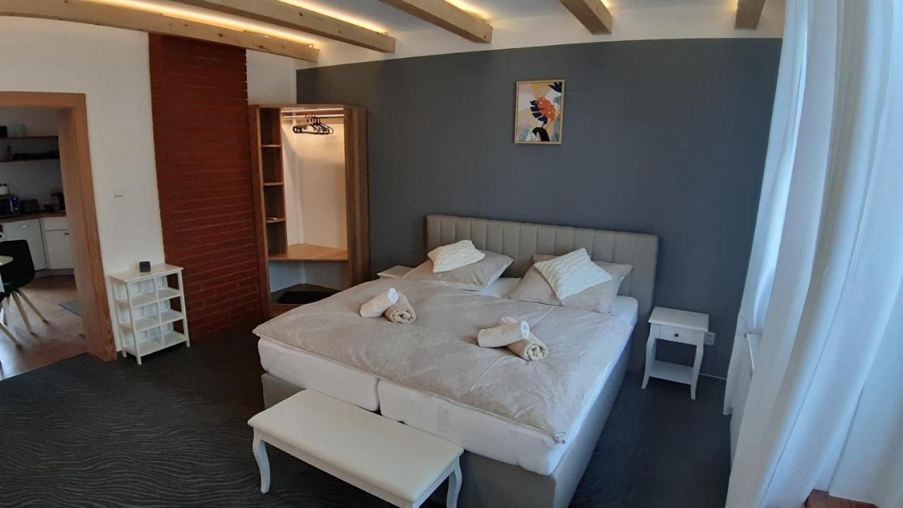 Three Apartment Франтишкови-Лазне Экстерьер фото