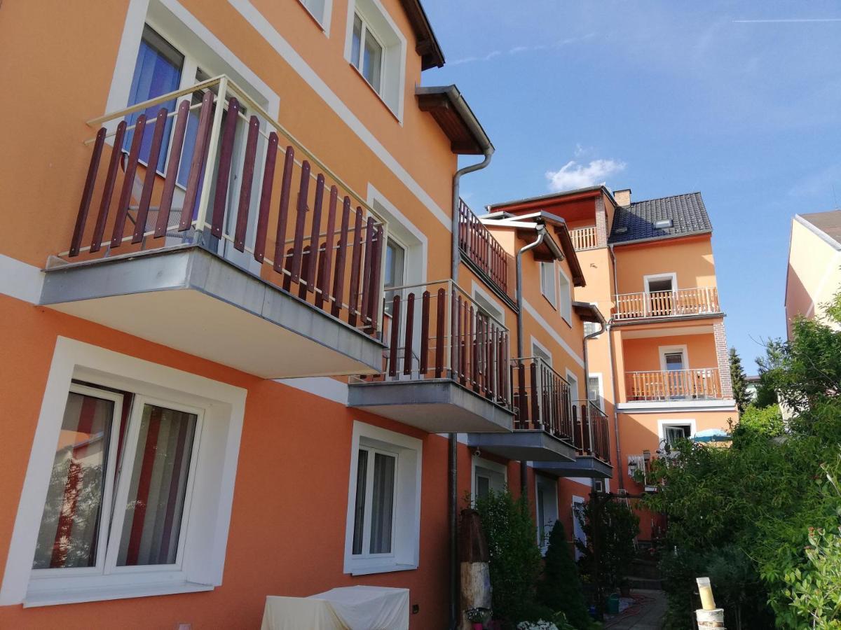 Three Apartment Франтишкови-Лазне Экстерьер фото