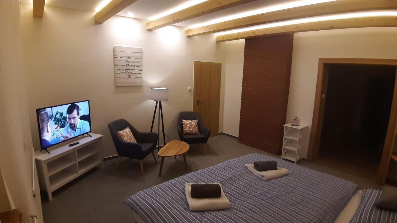 Three Apartment Франтишкови-Лазне Экстерьер фото
